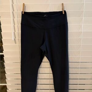 Nike Dri-FIT crop Black Activewear